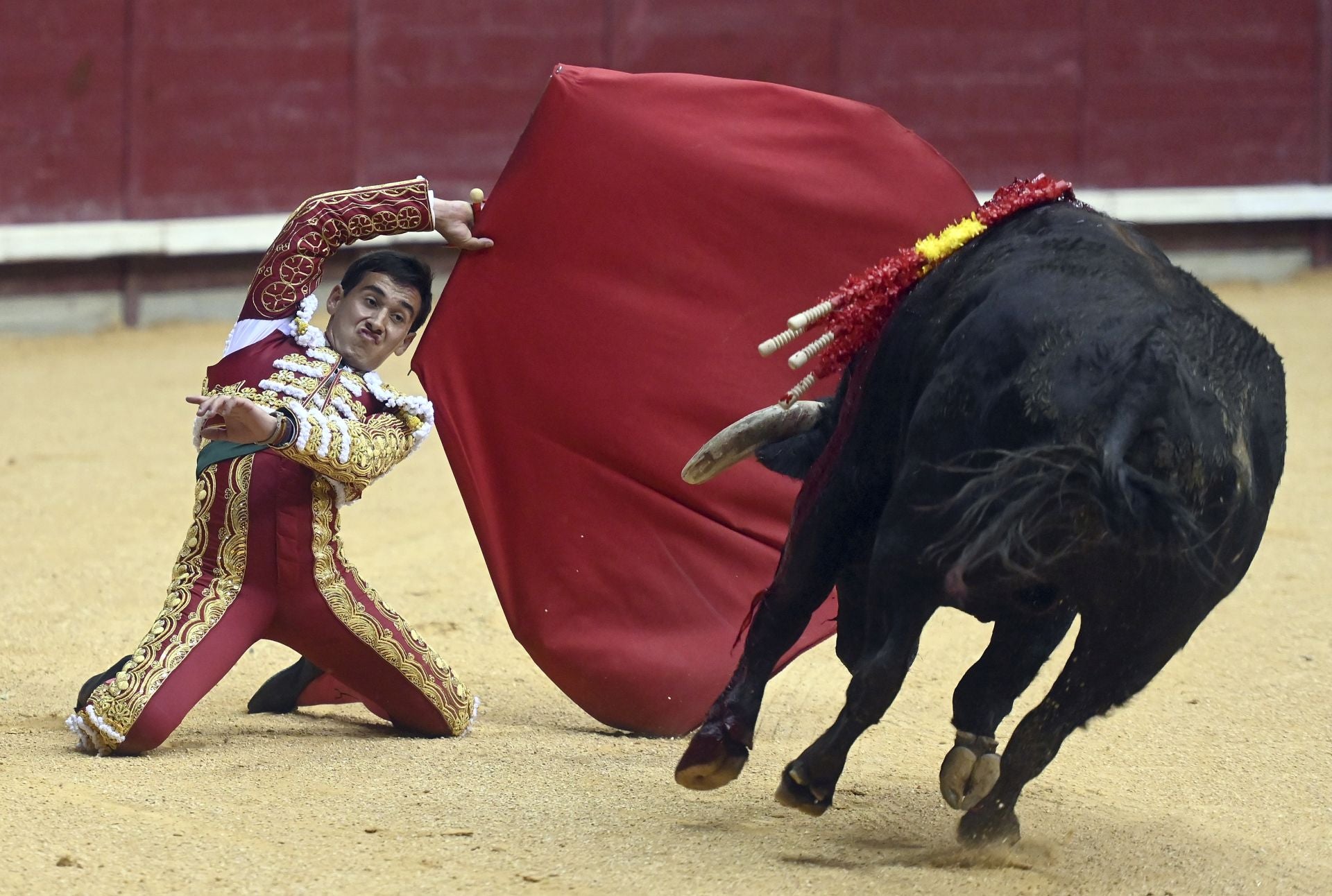 Algunas de las imágenes de la primera corrida de toros de los Sampedros