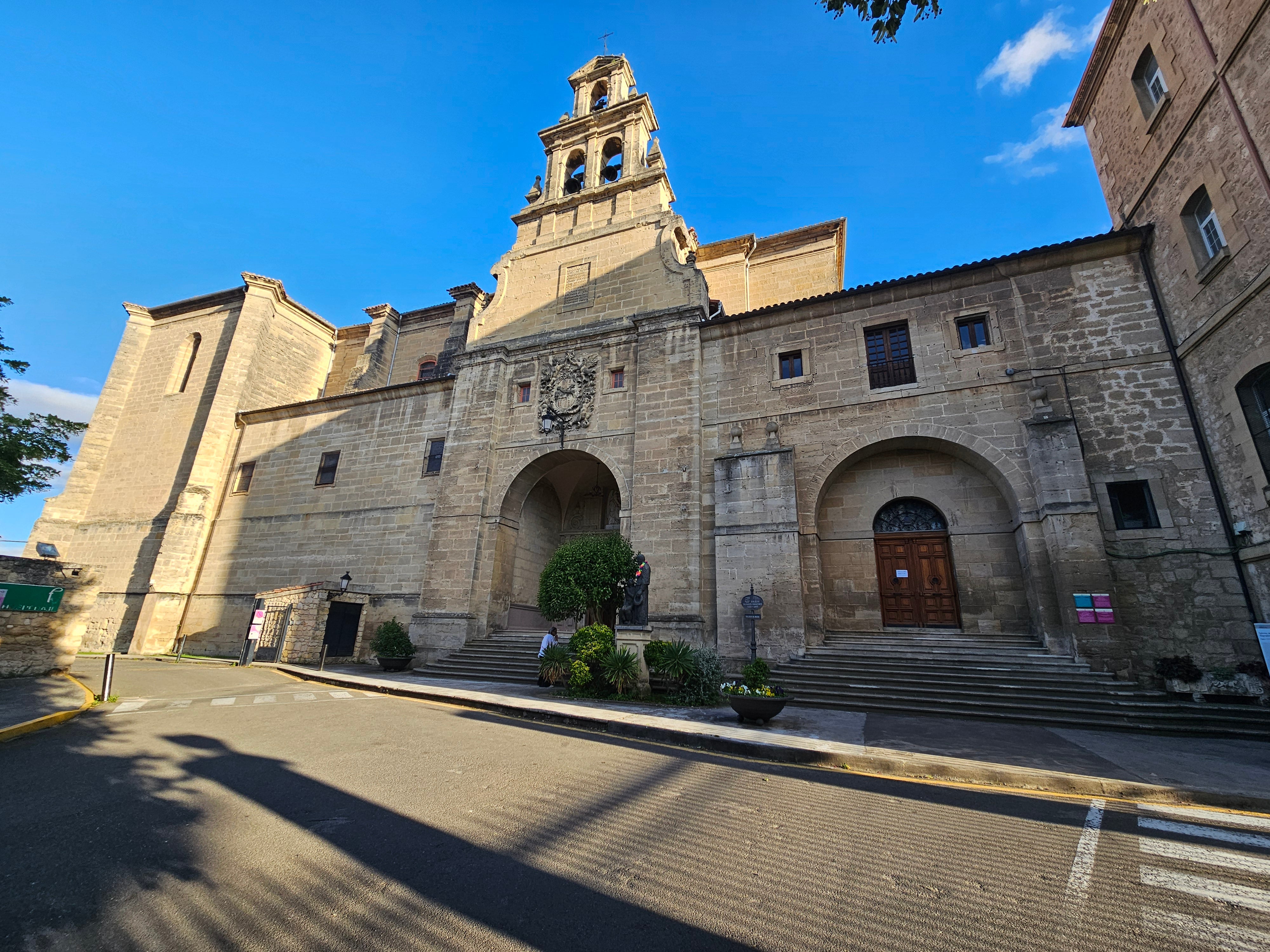 Imagen secundaria 2 - El Festival se celebró en la iglesia de los Sagrados Corazones