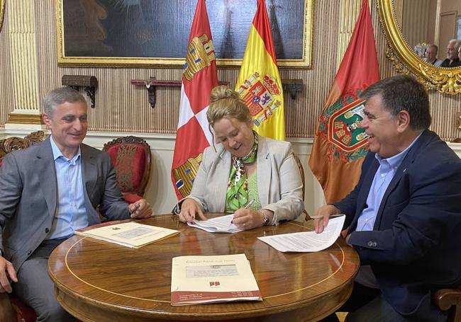 Firma de la disolución de los consorcios de Burgos.