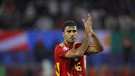 Rodri, la torre de control de una Selección Española lista para altos vuelos