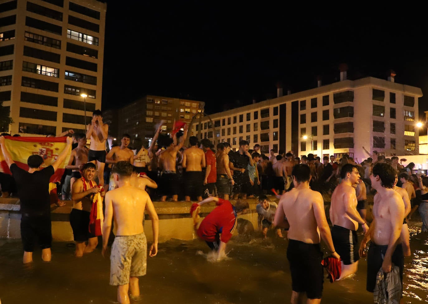 La celebración burgalesa de la victoria de España en la Eurocopa, en imágenes