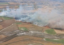 Imagen aérea del incendio en la comarca de La Bureba.