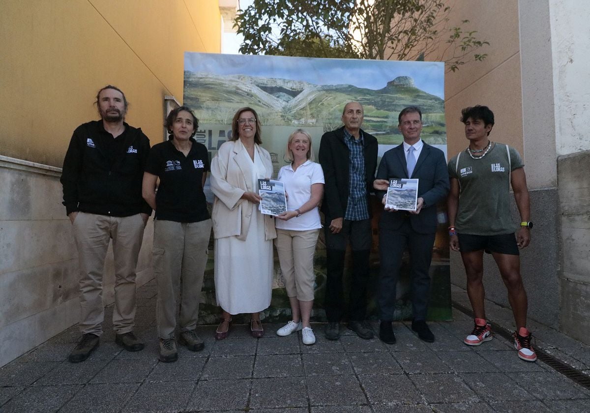 Evaluadores de la Unesco en su visita a Las Loras.