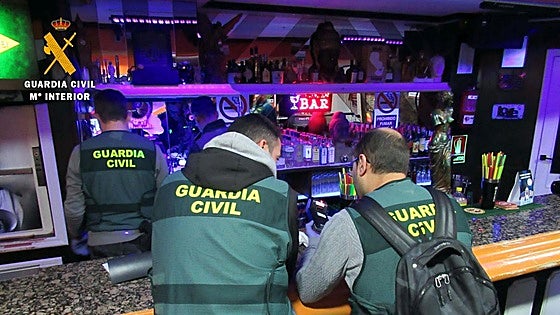 Más de mil mujeres ejercen la prostitución en clubes de Castilla y León