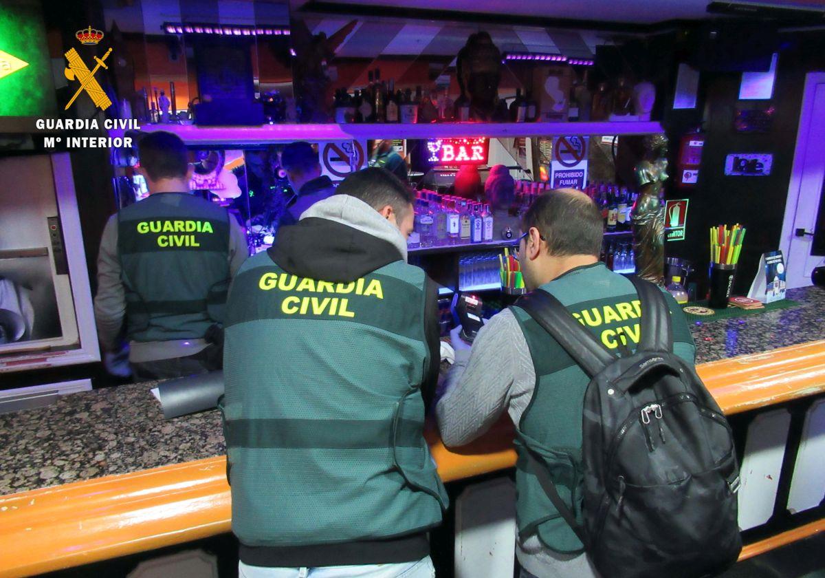 Más de mil mujeres ejercen la prostitución en clubes de Castilla y León