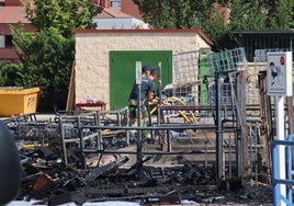 Así ha sido el incendio en el punto limpio norte de Burgos