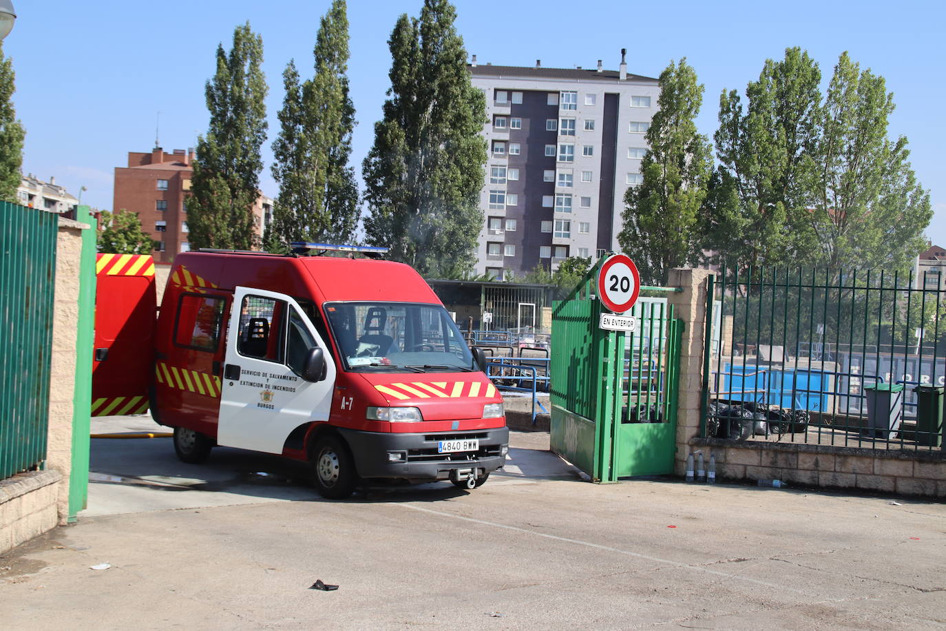 Así ha sido el incendio en el punto limpio norte de Burgos