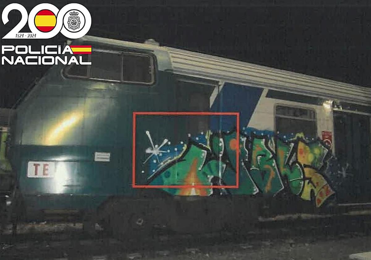 Imagen de uno de los trenes vandalizados.