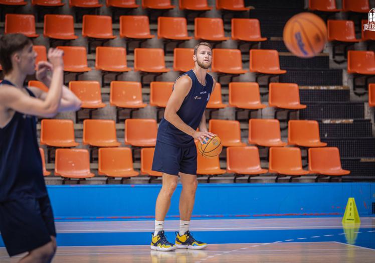 Entrenamiento del Silbö San Pablo Burgos.