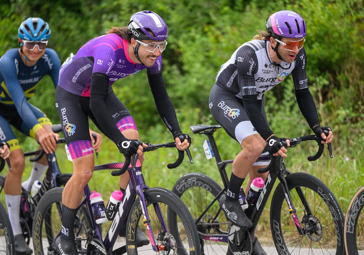 George Jackson y Aaron Gate vuelven a la carretera tras competir en pista en París.