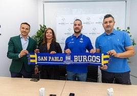 Savignani, junto a Sancho, Martínez y Pilar Gómez, directora de Recoletas Salud Burgos.