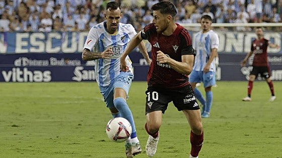 El Mirandés acaricia la victoria en Málaga con un Panichelli pletórico