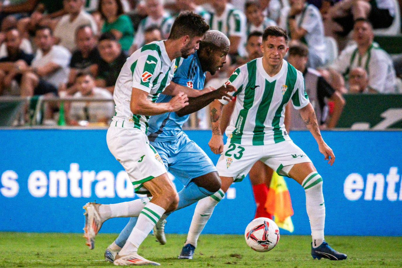 El partido entre el Córdoba CF y el Burgos CF, en imágenes