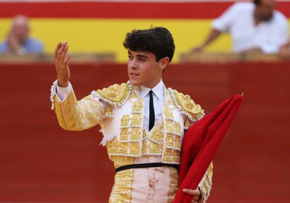 Triunfo de Roberto Martín 'Jarocho' (hijo) en su alternativa en Palencia.