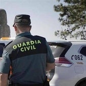 Un accidente en Rubena obliga a cortar un carril de la AP-1