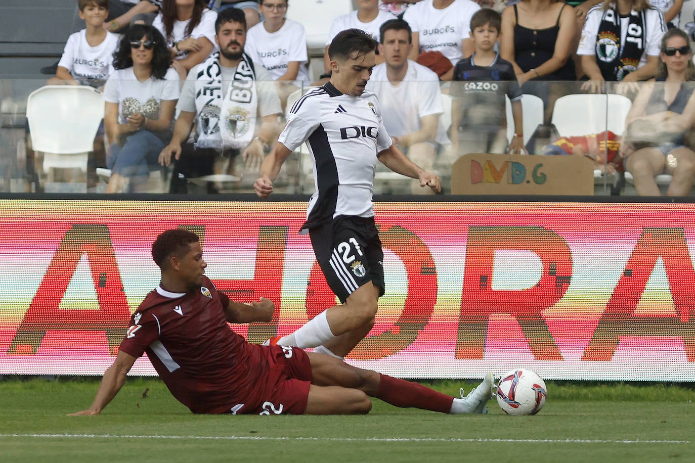 Así ha sido el partido del Burgos CF contra el CD Castellón