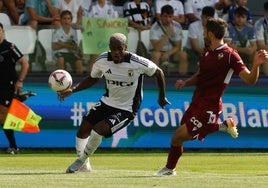 Encuentro entre el Burgos CF y el Castellón en El Plantío.