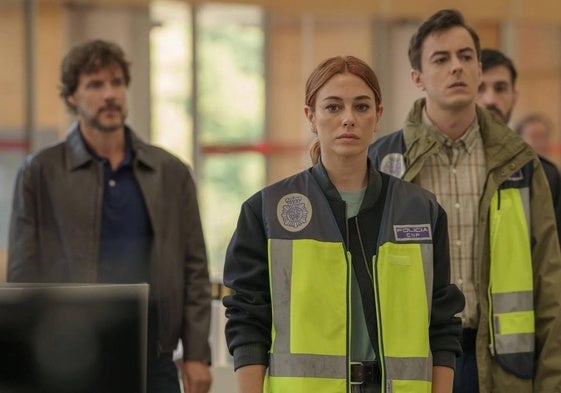 Blanca Suárez en un fotograma de La huella del mal que se rueda en Burgos este martes.