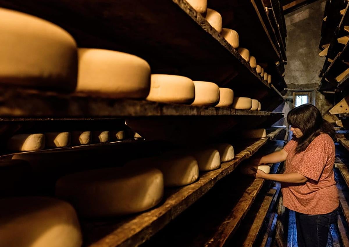 Imagen secundaria 1 - Una pareja busca financiación para crear una quesería artesanal en un pueblo de Burgos