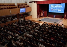 Acto de bienvenida a los nuevos universitarios.
