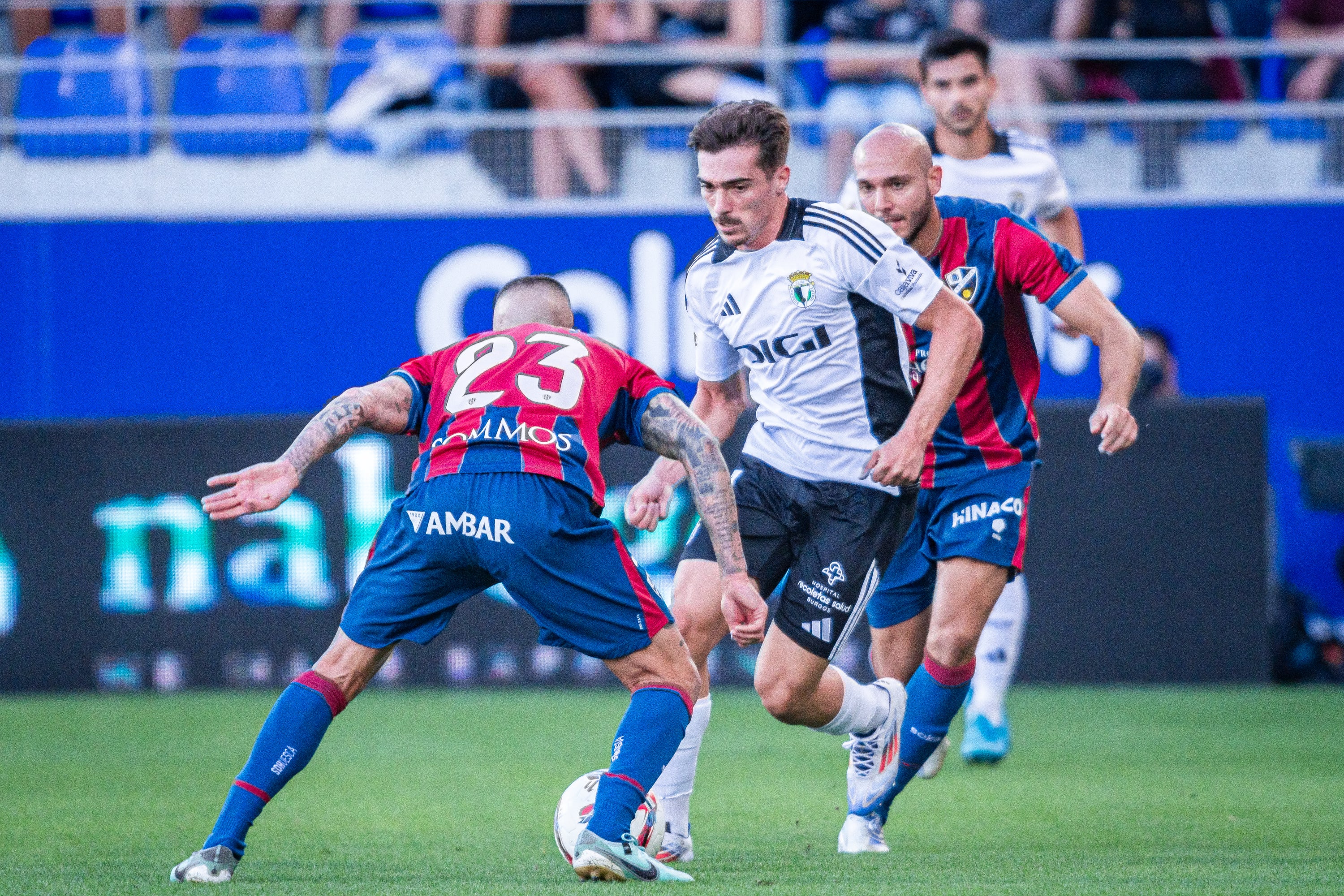 Así ha sido, en imágenes, la victoria del Burgos CF en Huesca