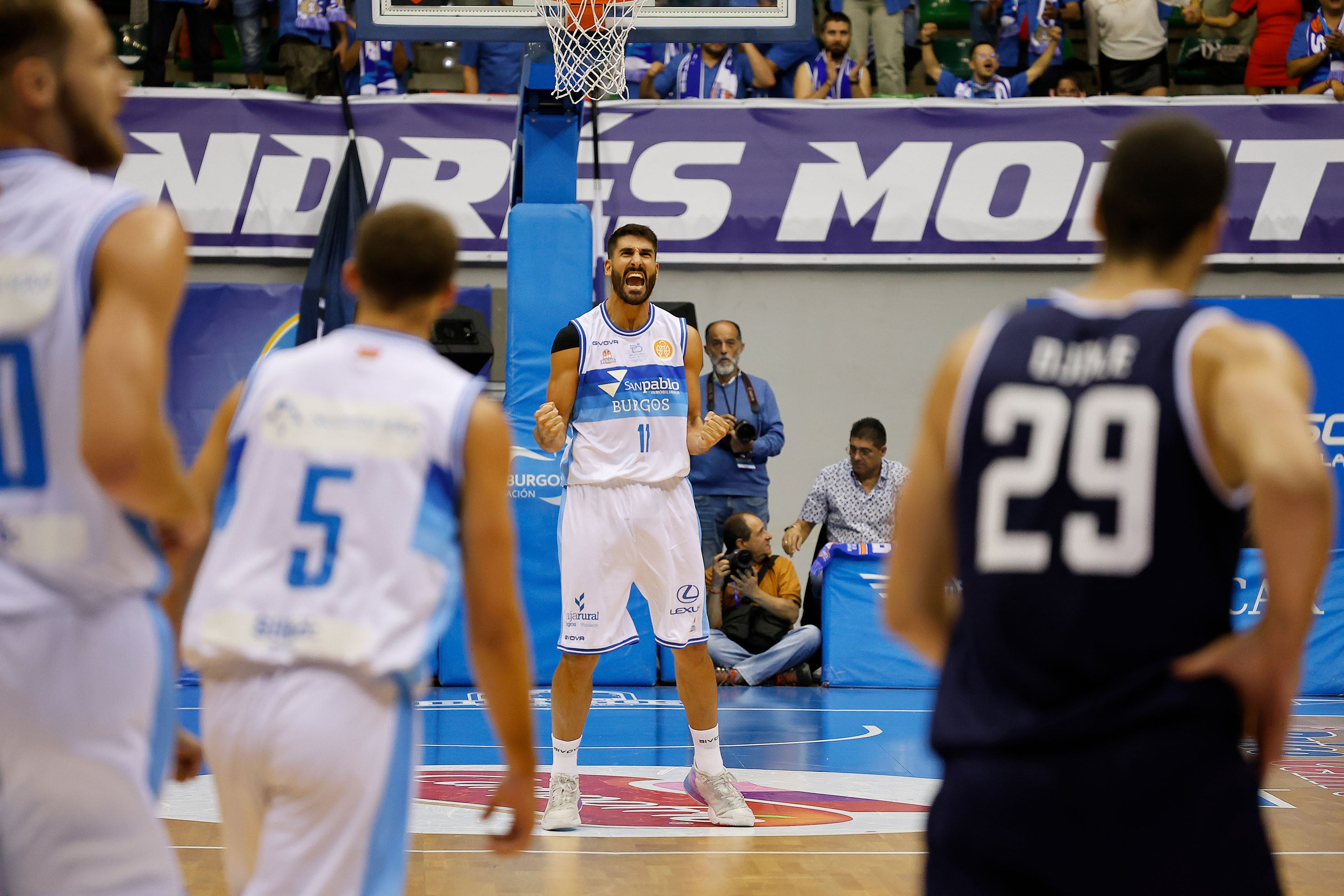 La victoria del San Pablo Burgos ante Tizona, en imágenes