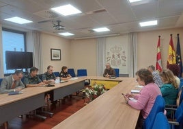 Reunión de Pedro de la Fuent, subdelegado del Gobierno en Burgos con representantes de la Administración General del Estado.