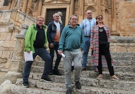 Alcaldes de la ruta de Santo Domingo en la Petra española.