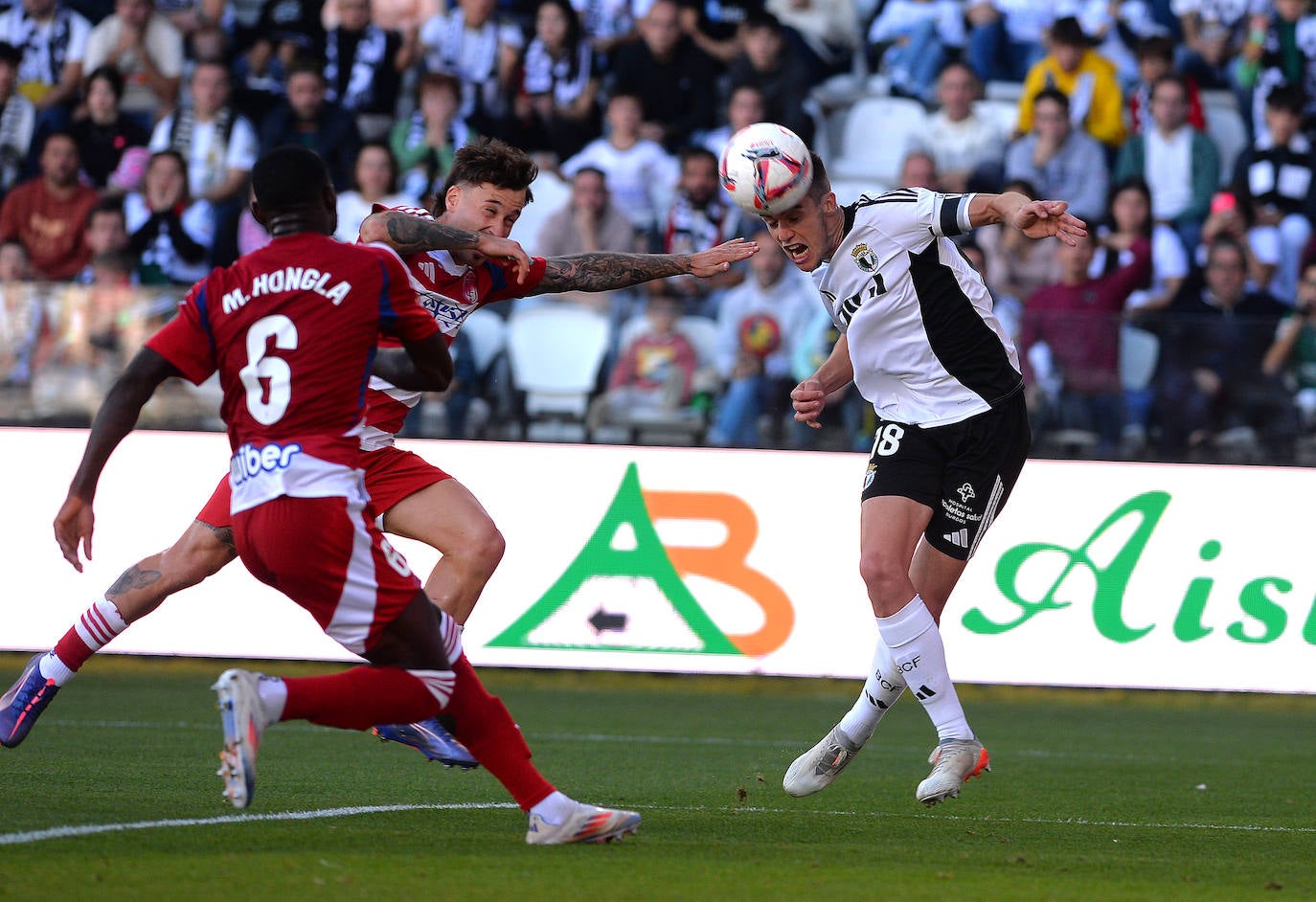 El Burgos CF - Granada CF, en imágenes