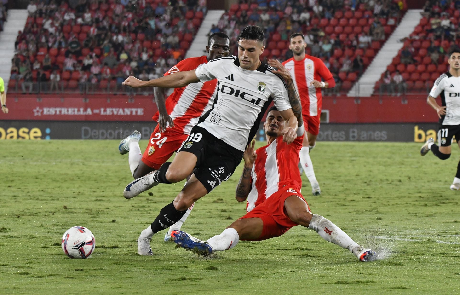 Así ha sido el partido entre el Burgos CF y el Almería