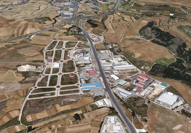 Imagen aérea de la zona industrial de La Varga, con la ampliación del polígono Los Pedernales urbanizada y sin ocupar.