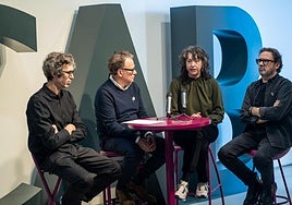 Presentación de la exposición con los artistas