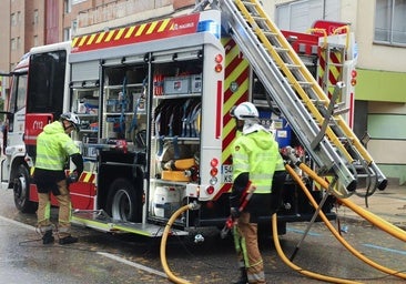 El incendio de un camión corta la N-120 en La Pedraja