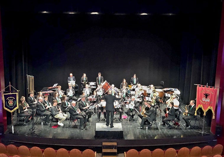 La Banda de Música de Briviesca interpretó la primera parte del concierto