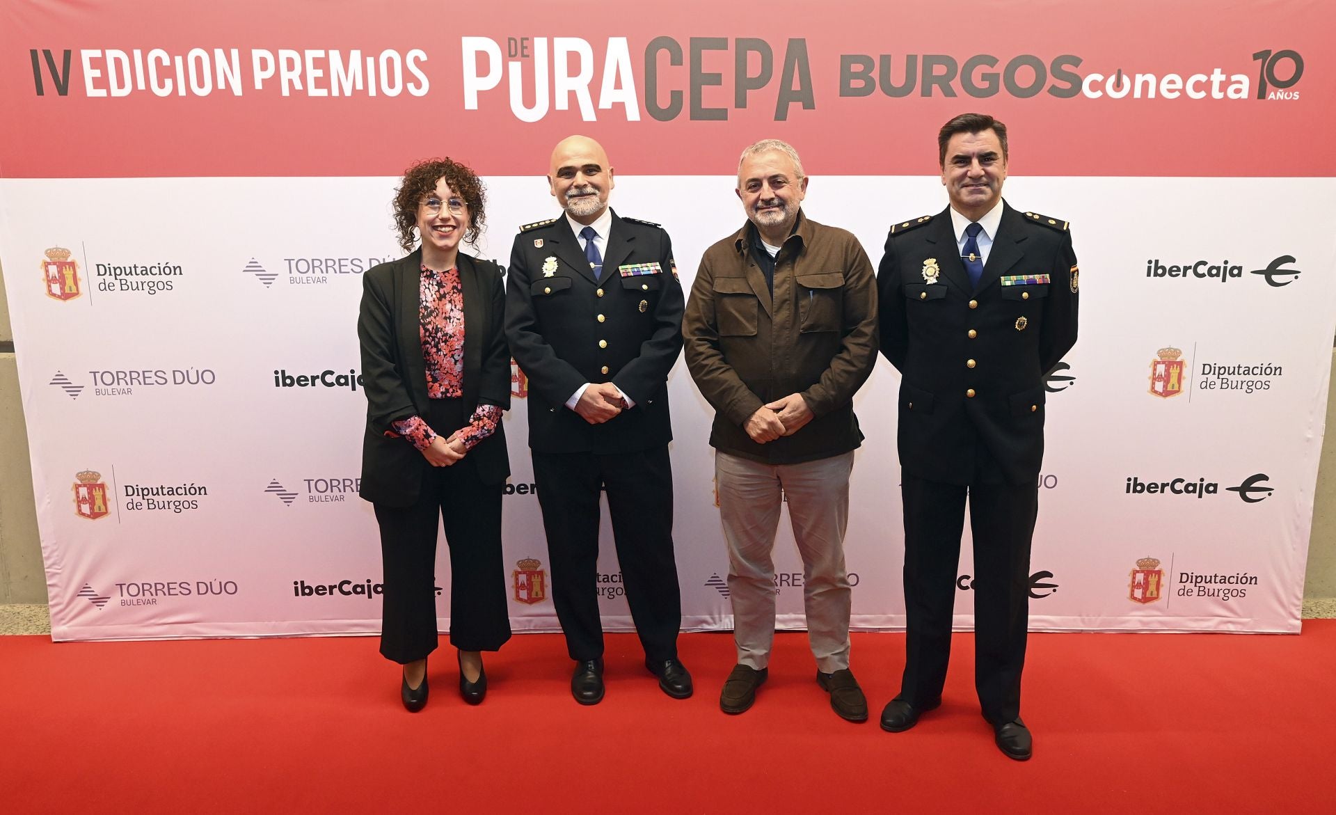 Gloria Díez, coordinadora de Burgosconecta, Jesús Nogales, comisario jefe de la Policía Nacional en Burgos, Pedro de la Fuente, subdelegado del Gobierno en Burgos, y José Manuel del Barco, de la Policía Nacional en Aranda. 