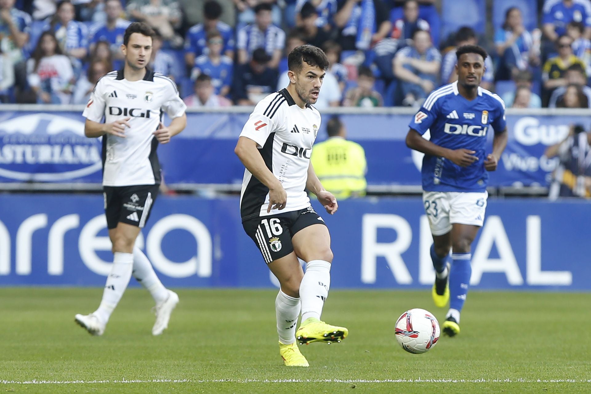 Todas las imágenes del Real Oviedo -Burgos CF