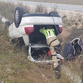 Herida al quedar atrapada en su coche en una salida de vía en Burgos