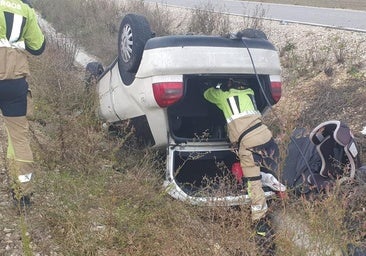 Herida al quedar atrapda en su coche en una salida de vía en Burgos