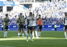 Jugadores del Burgos CF tras el pitido final