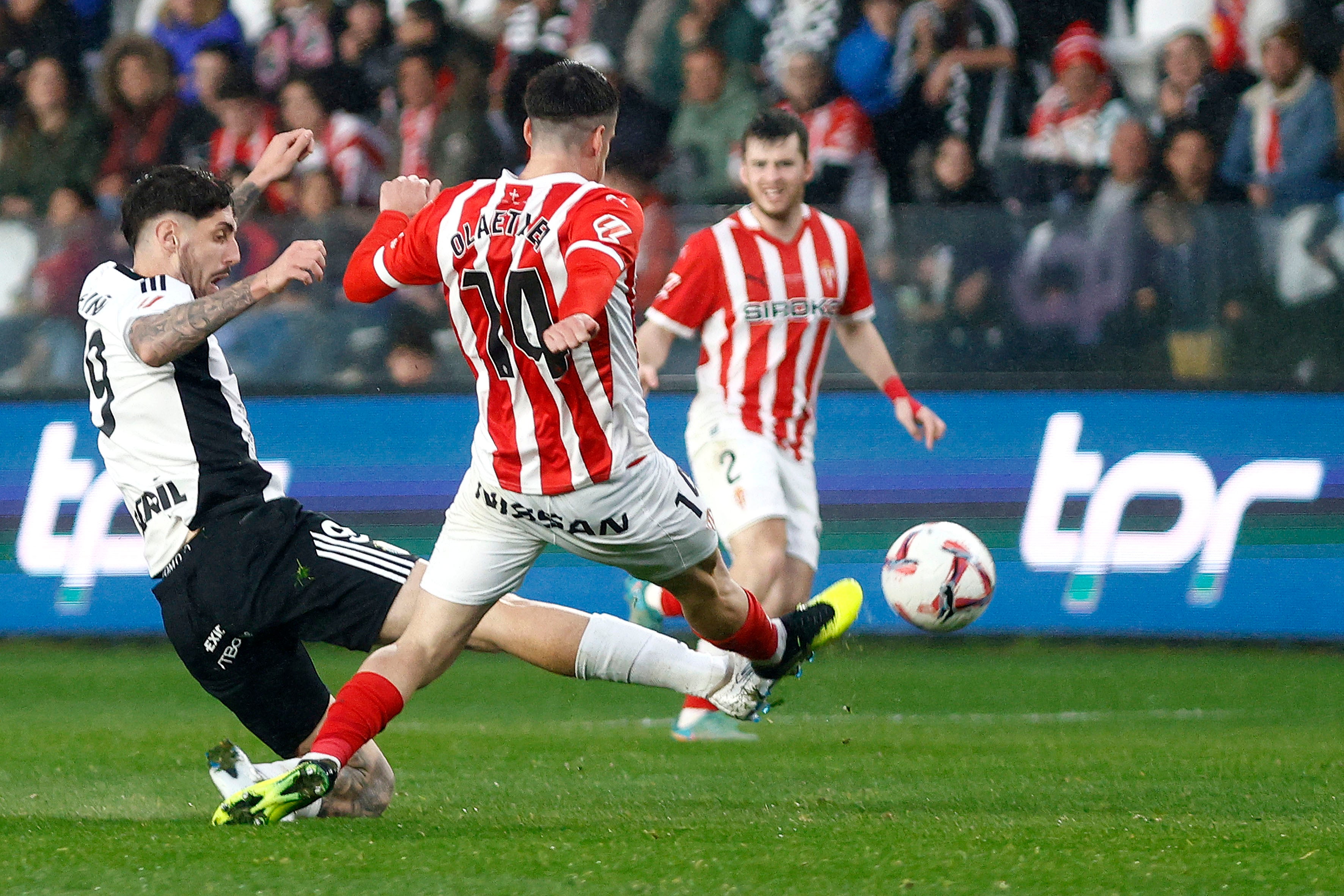 Así ha sido, en imágenes, la derrota del Burgos CF ante el Sporting