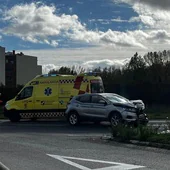 Un herido en un aparatoso accidente entre tres turismos en Burgos