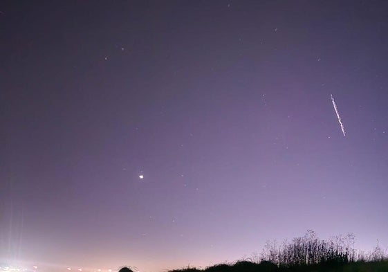 El Starlink surcando el cielo de Burgos este jueves.