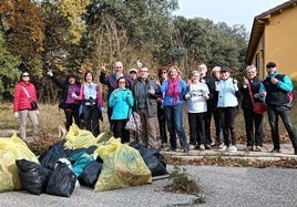 Voluntarios que participaron en la recogida de 'basuraleza'.