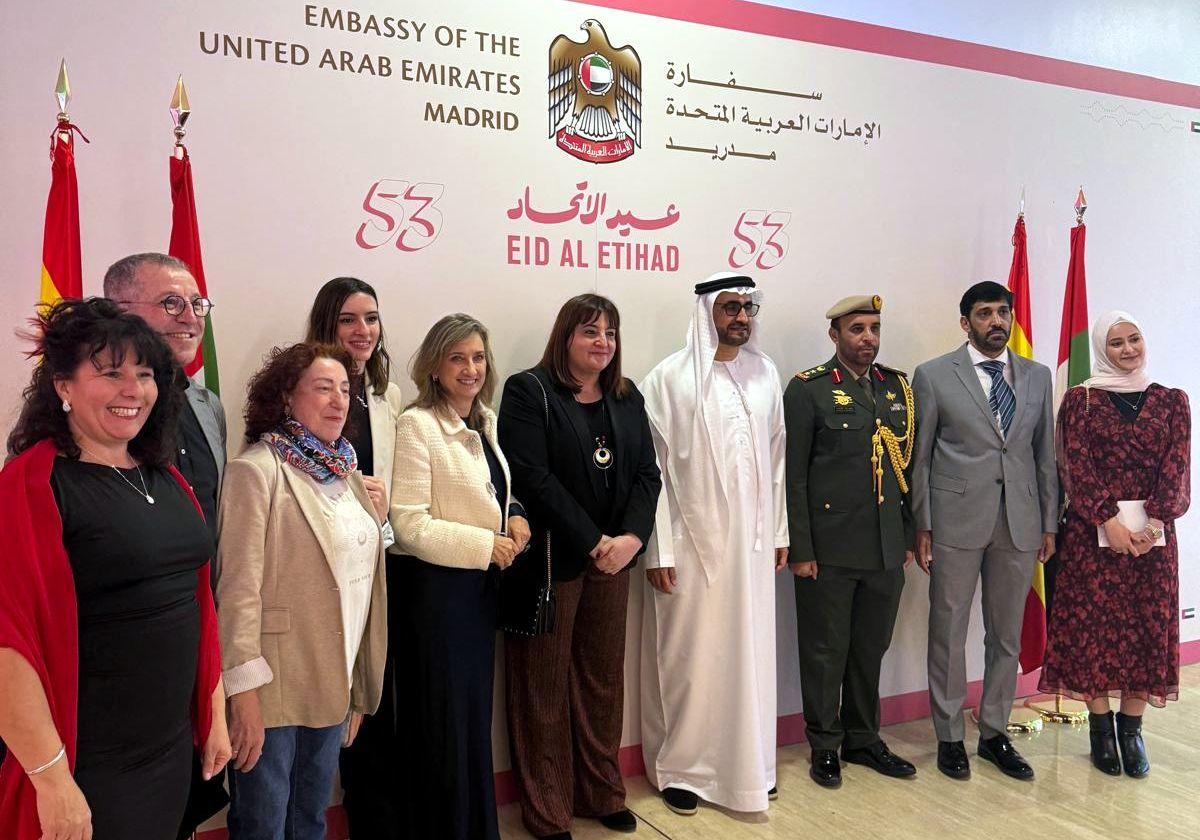 Visita de la delegación de la Facultad de Derecho de la UBU a la Embajada de los Emiratos Árabes Unidos.