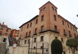 Palacio de Castilfalé de la capital burgalesa, actual sede del Archivo Municipal.