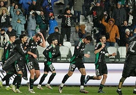 David López da tres puntos de oro al Burgos en el descuento