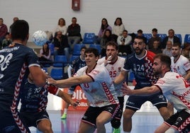 Imagen del encuentro entre el Balonmano Burgos y Alicante.