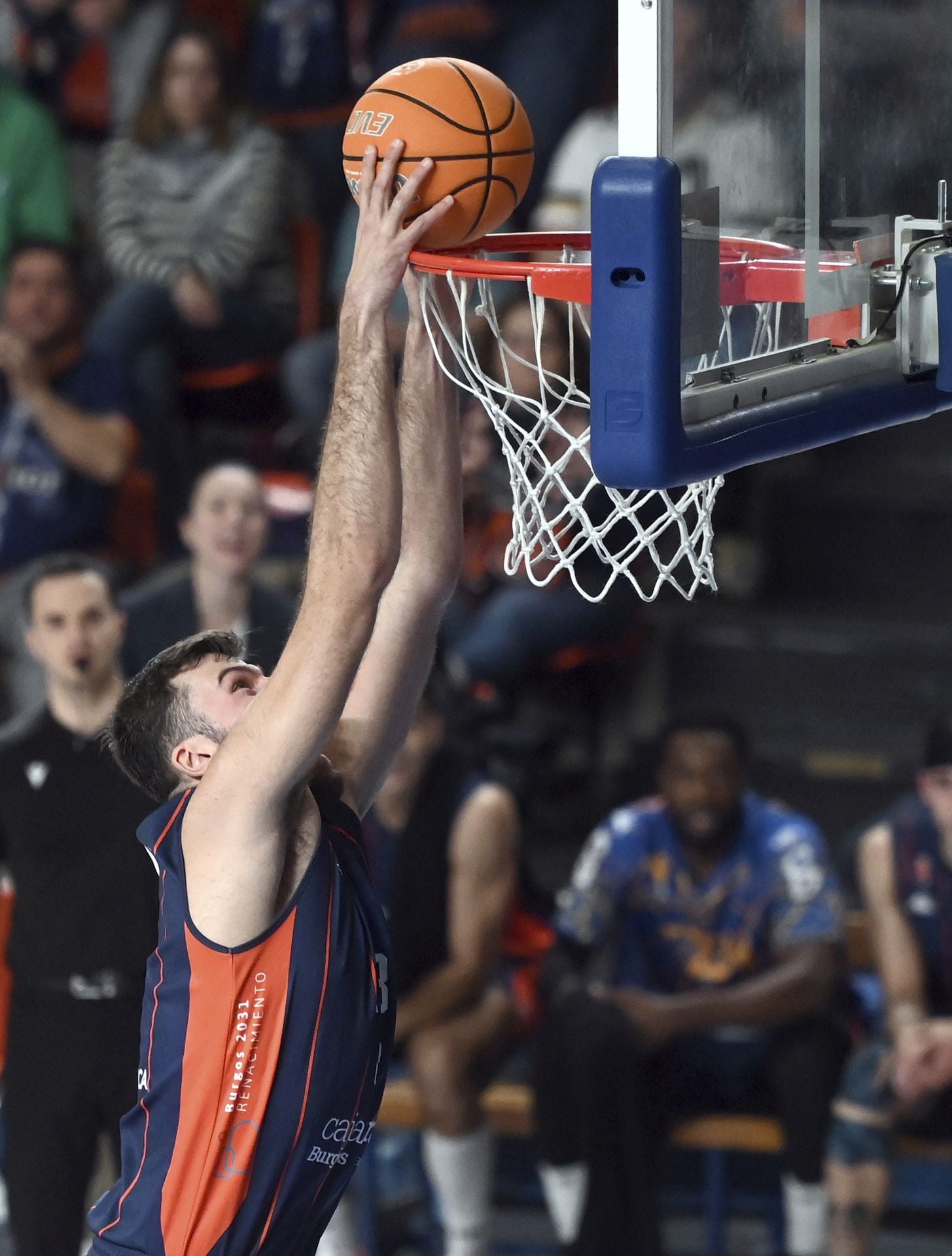 El derbi burgalés de baloncesto, en imágenes