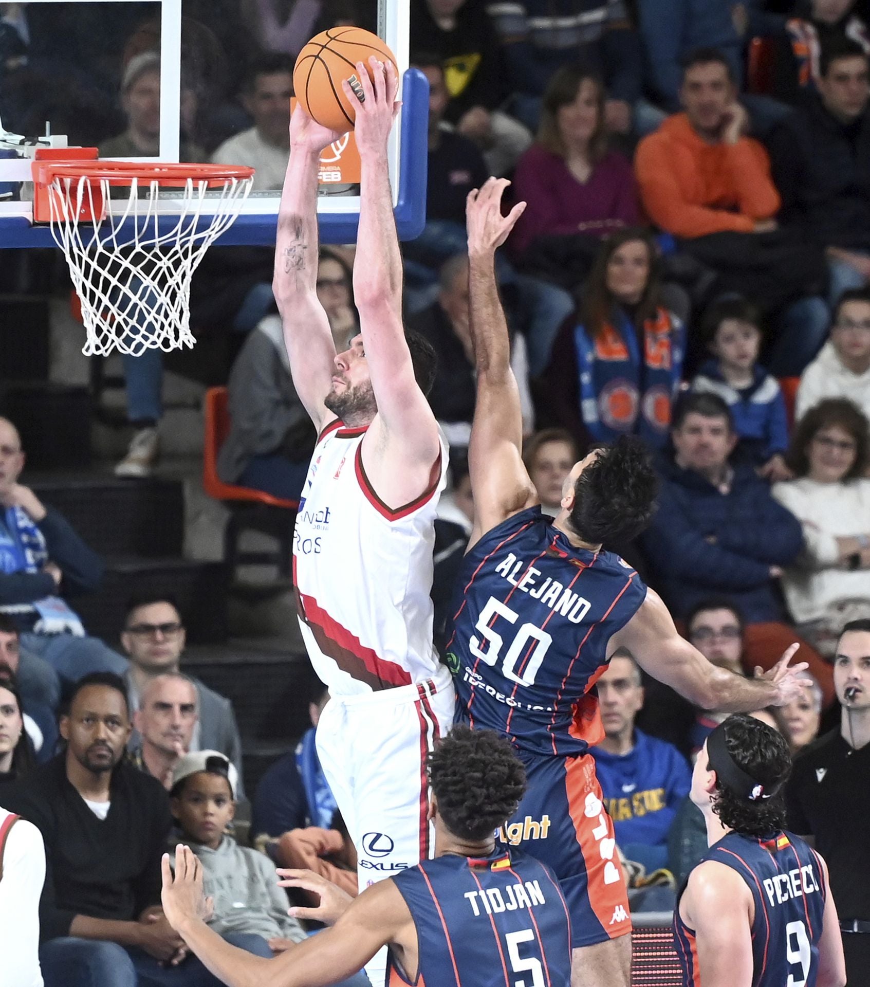 El derbi burgalés de baloncesto, en imágenes