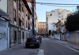 Calle Conde Lozano, en Los Vadillos.